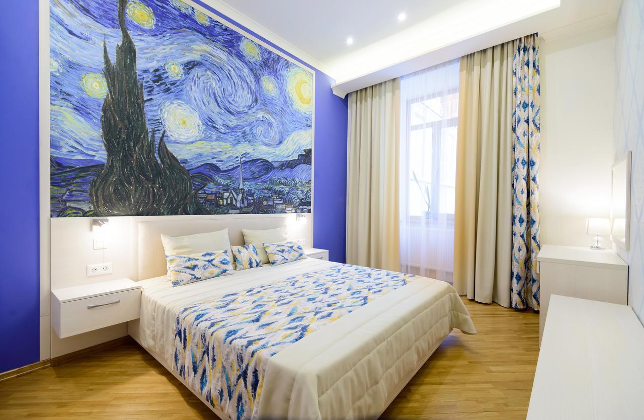 Vip Апартаменти Ван Гог На Площі Ринок Lviv Buitenkant foto